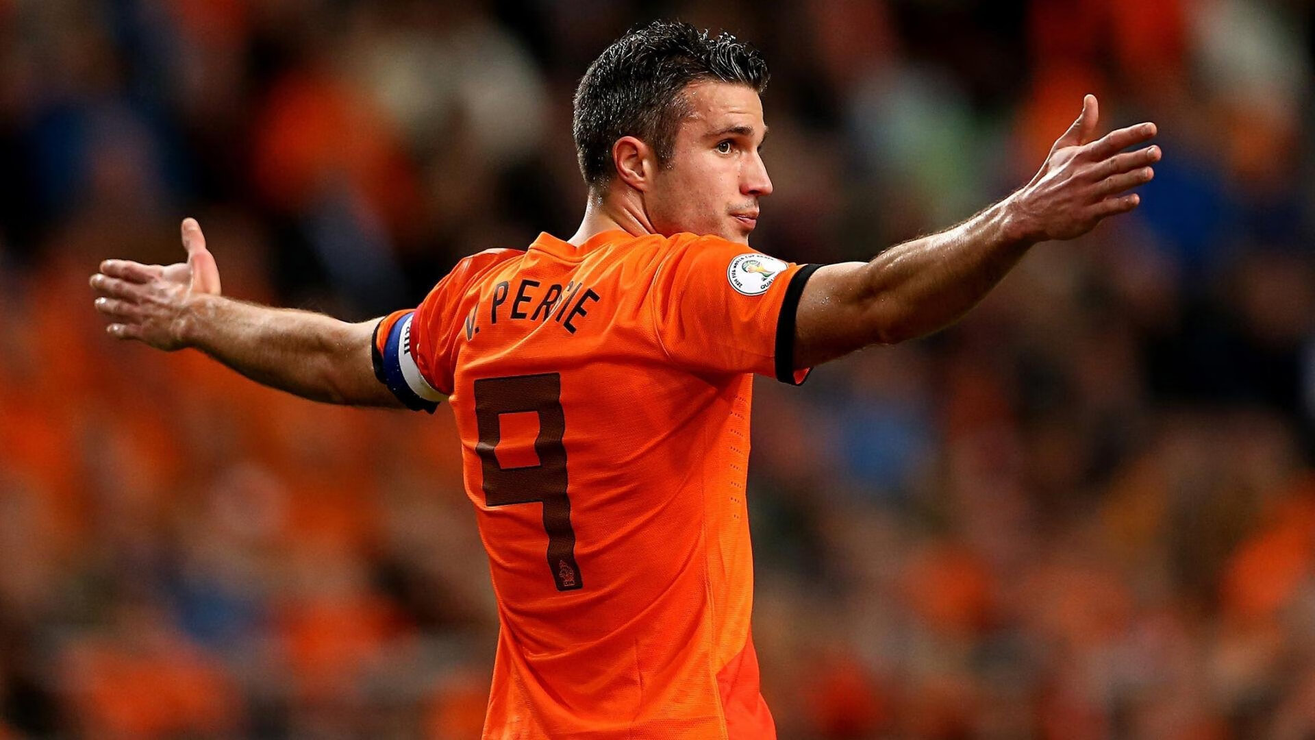 “世界顶尖泳者齐聚新加坡，2025游泳锦标赛备受瞩目”