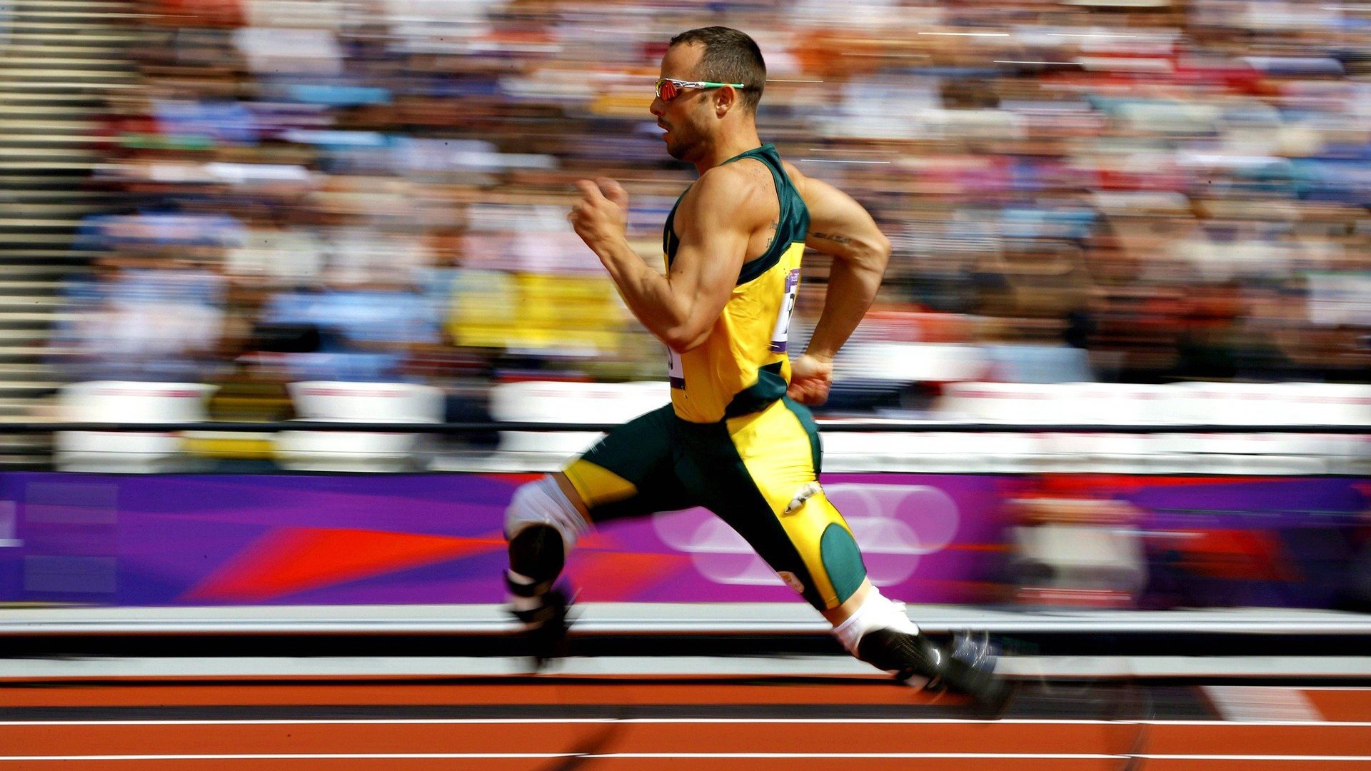 “三叉湖飞盘赛：空中飞盘与极速传球的完美碰撞”